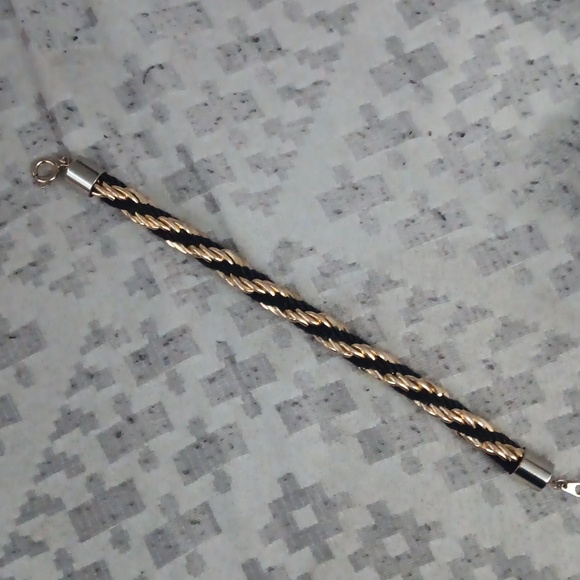 Multi-Strand Bracelet Black and Gold - Picture 2 of 4